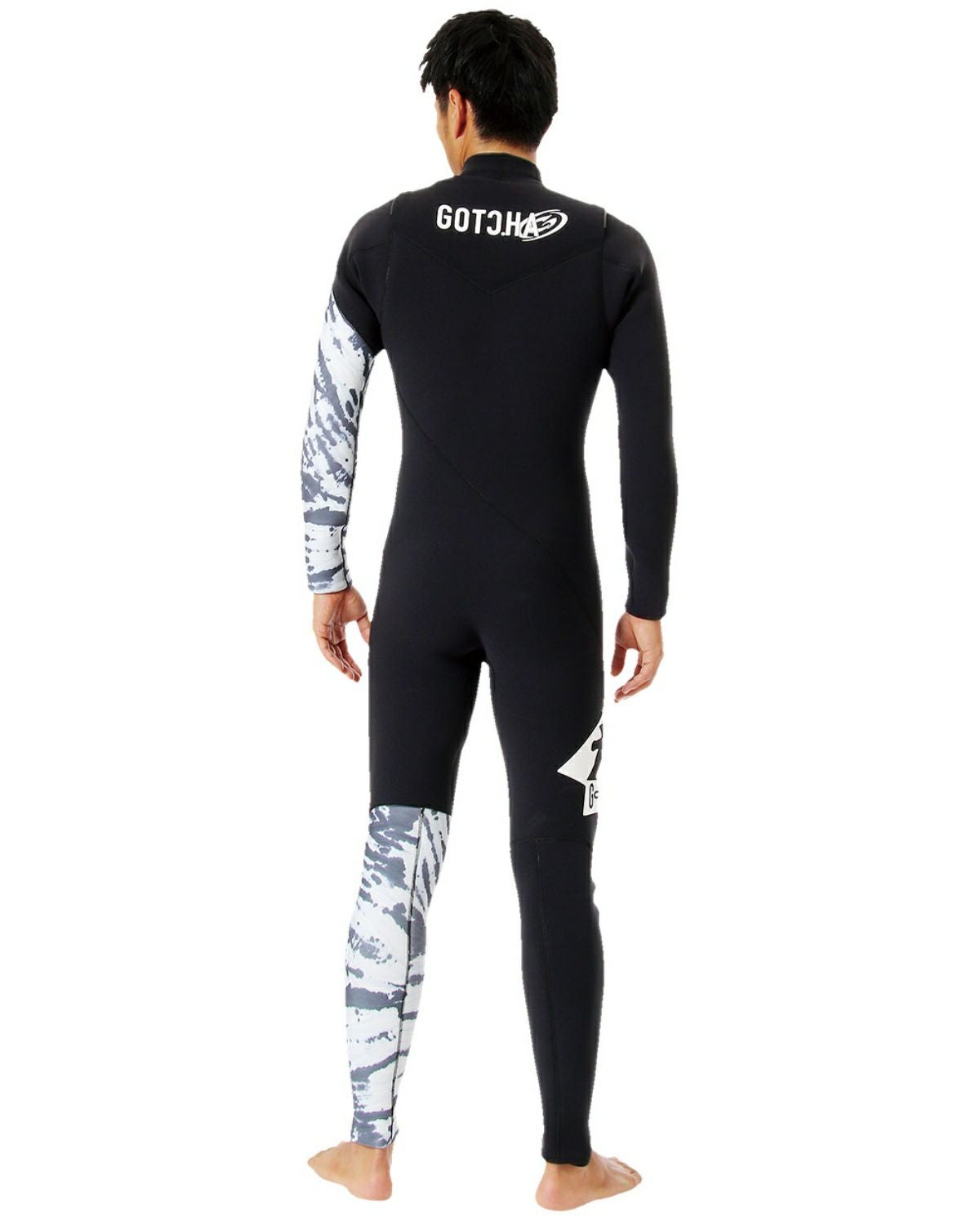 ムラ染：180cm/67kg(Lサイズ着用)
