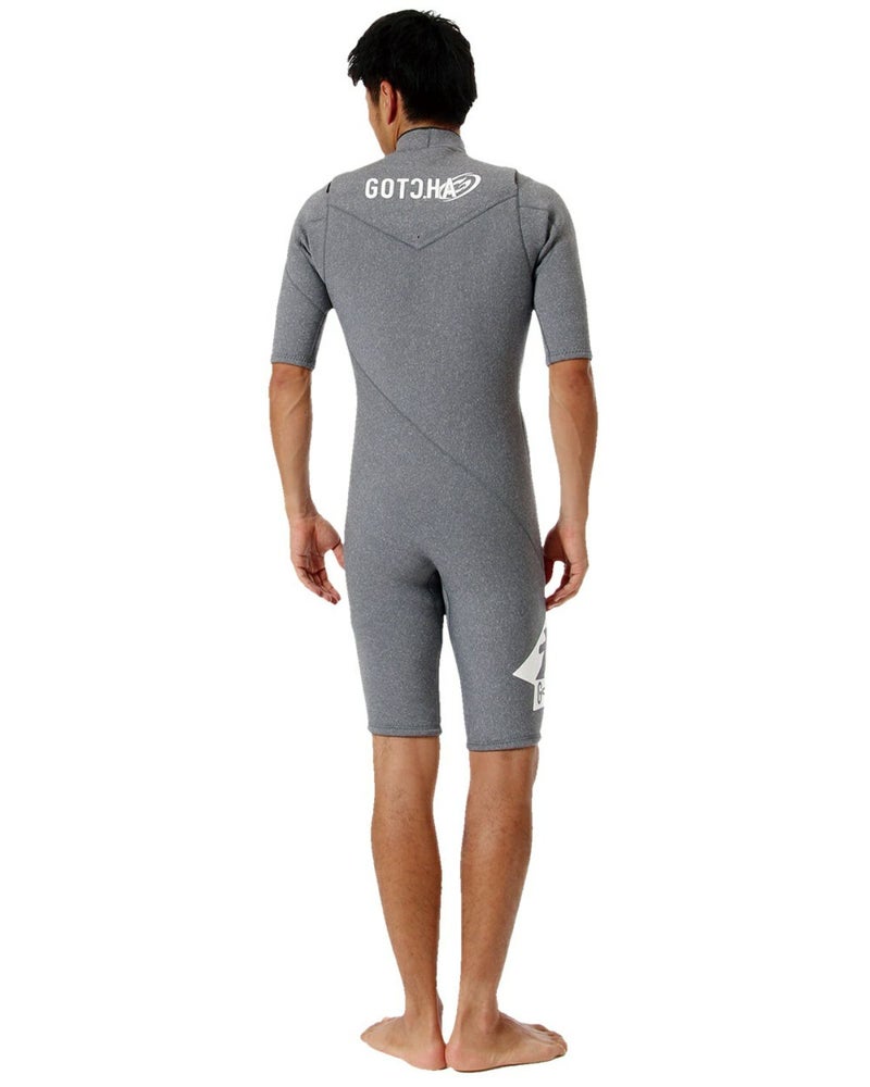 ストーンブラック：180cm/67kg(Lサイズ着用)