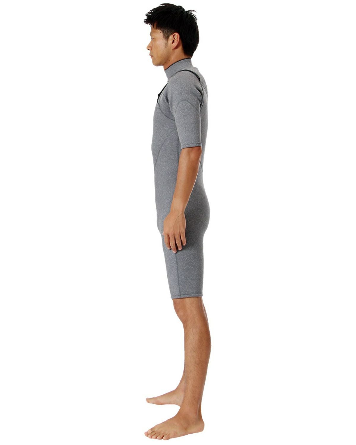 ストーンブラック：180cm/67kg(Lサイズ着用)