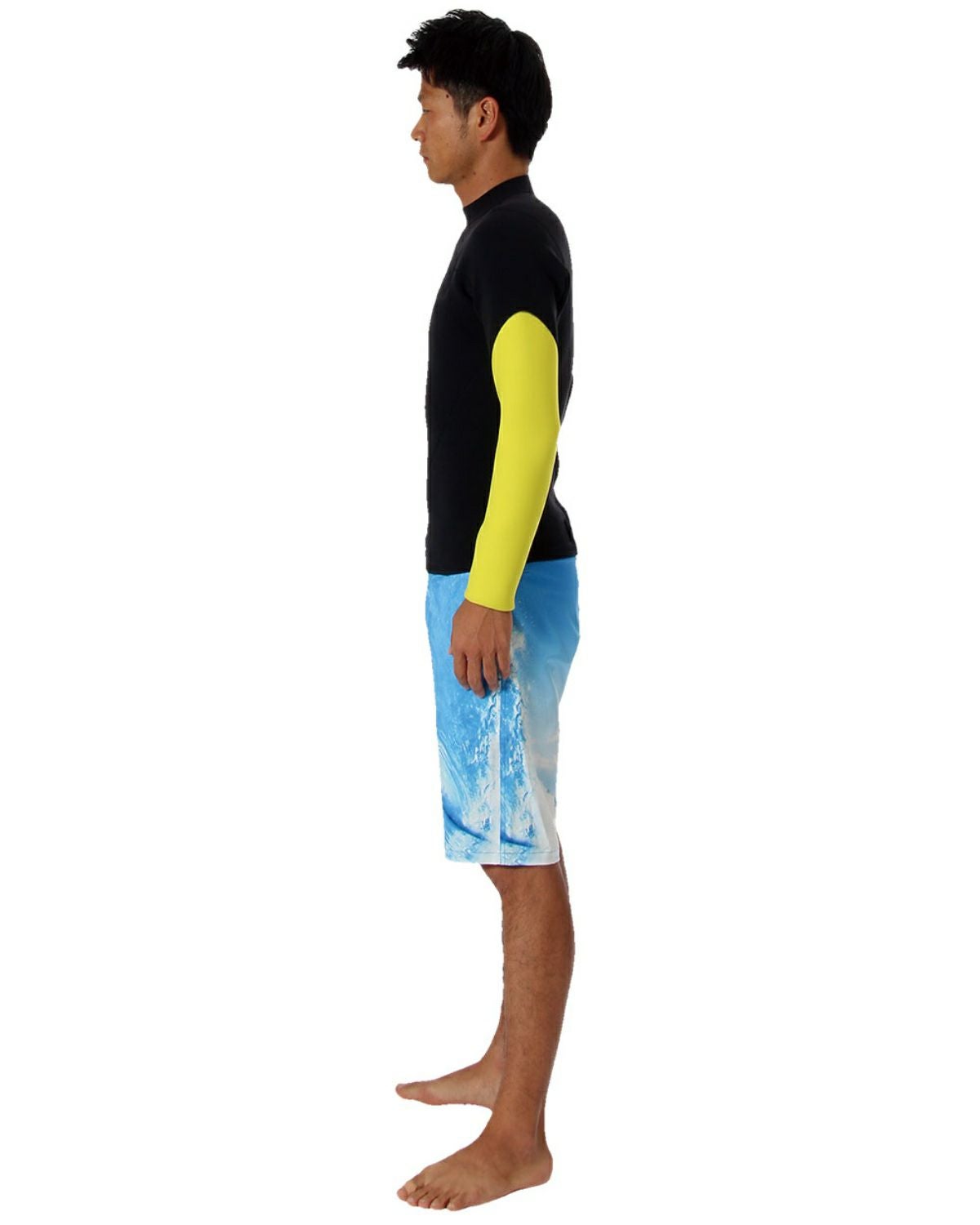 K.イエロー：180cm/67kg(Lサイズ着用)