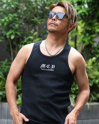 ブラック：173cm/72kg(Lサイズ着用)