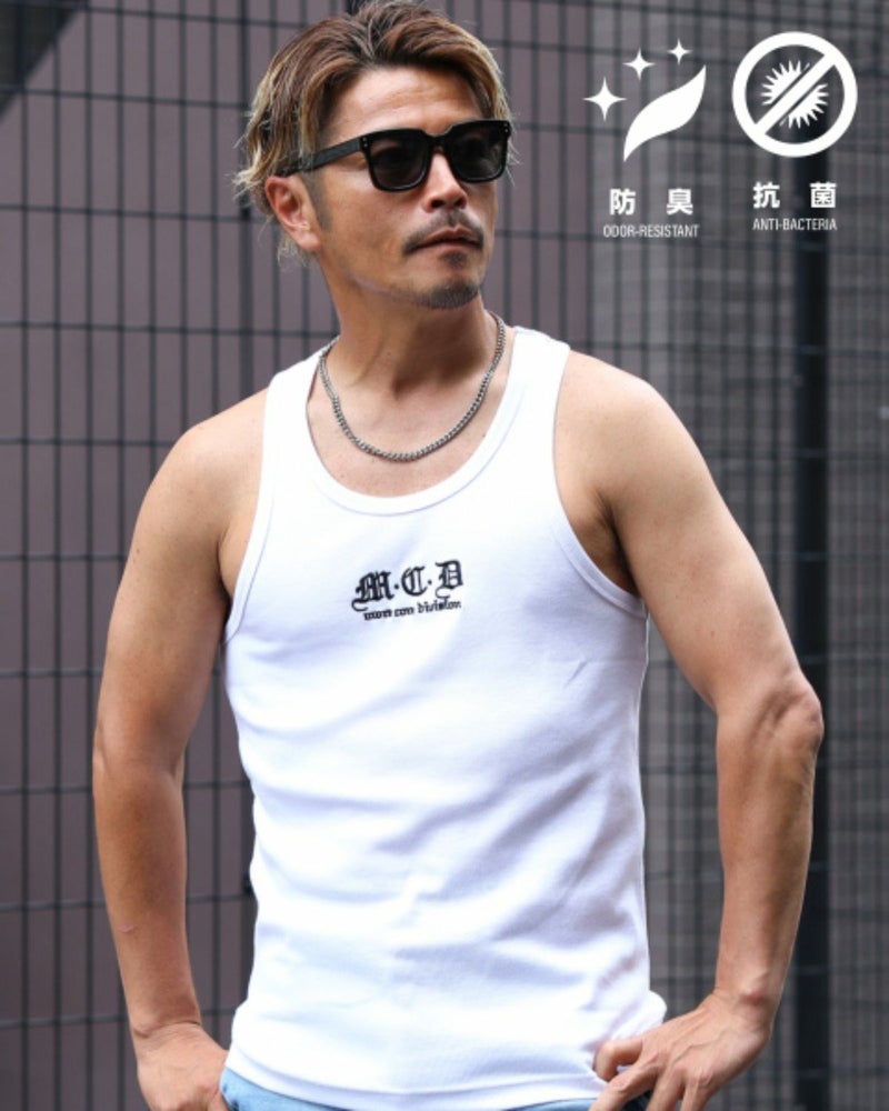 ホワイト：173cm/72kg(Lサイズ着用)