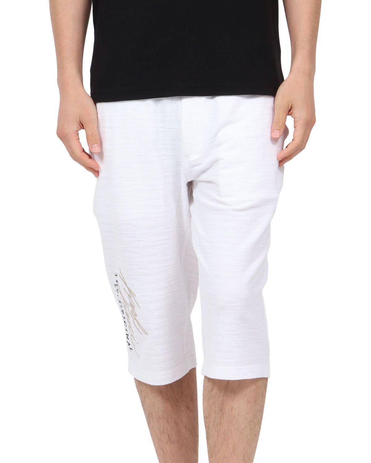 ホワイト：180cm67kg(Mサイズ着用)