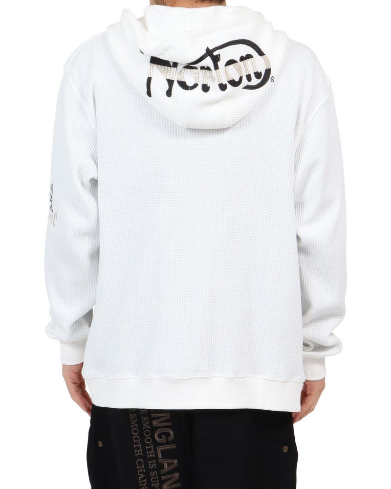 ホワイト：180cm67kg(Lサイズ着用)