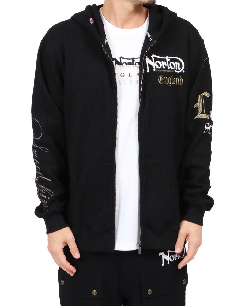 ブラック：180cm67kg(Lサイズ着用)