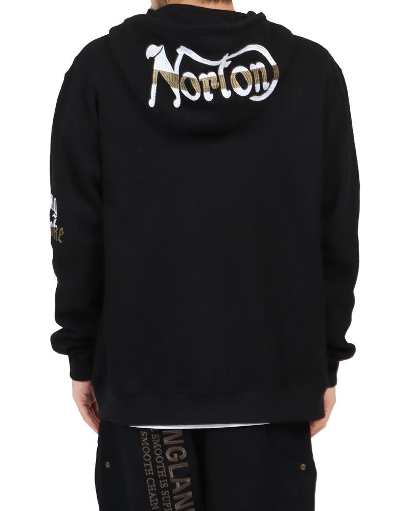 ブラック：180cm67kg(Lサイズ着用)