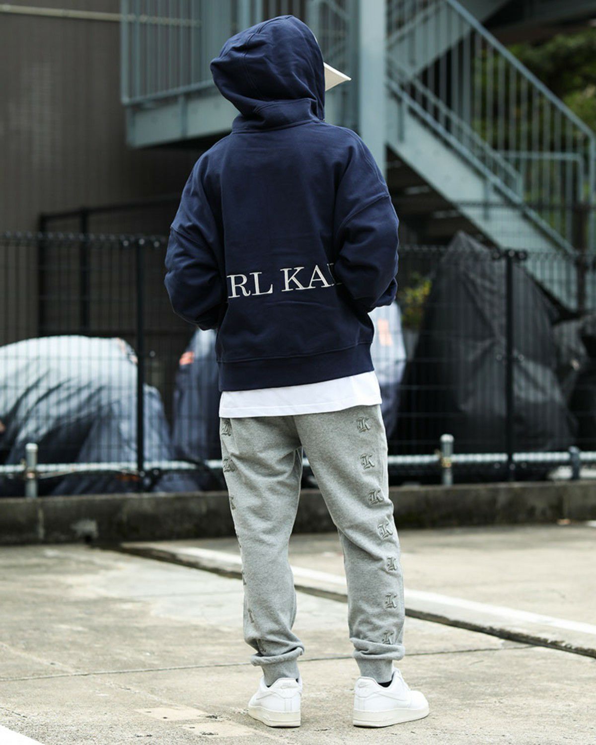 Karl Kani] ロゴ ライン スウェットパンツ | PEET ONLINE STORE