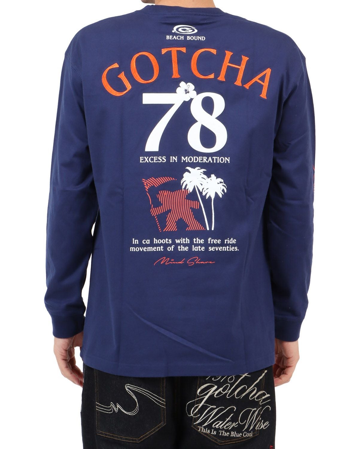 ネイビー：180cm67kg(Lサイズ着用)