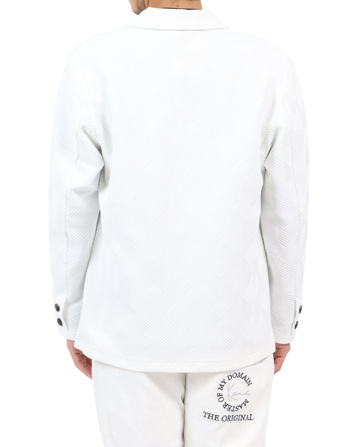 ホワイト：180cm67kg(Lサイズ着用)