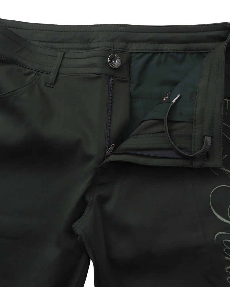 ダークグリーン