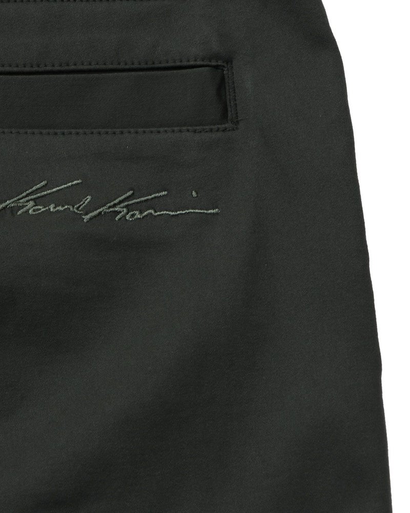 ダークグリーン