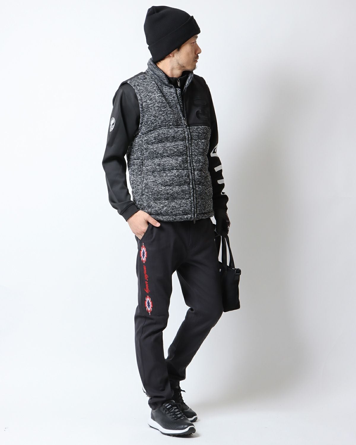 ブラック：180cm67kg(Lサイズ着用)