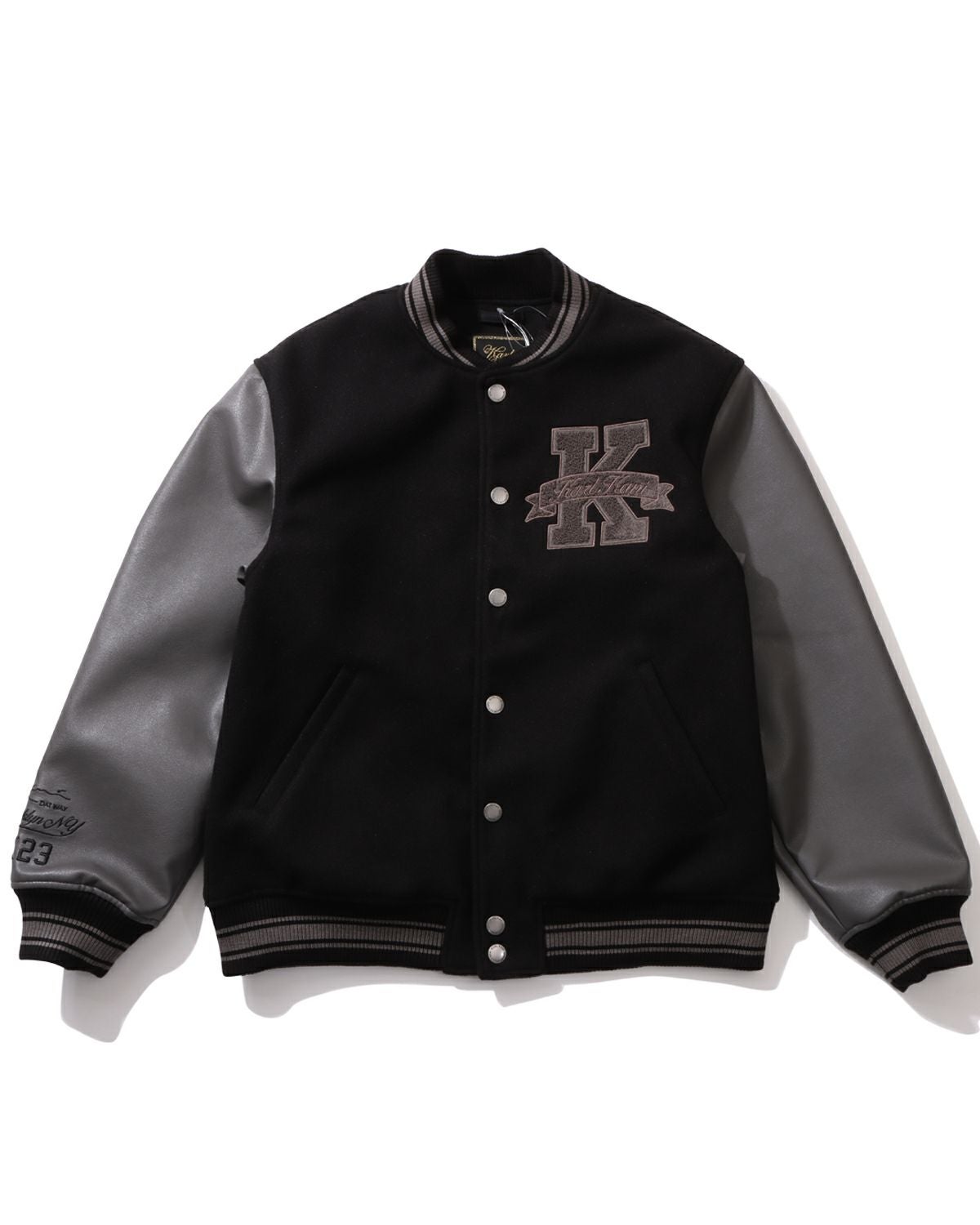 新品タグ付き　Karl Kani カールカナイ　ブラックスタジャン　Lサイズ Karl Kani] ロゴ サガラ スタジャン | PEET ONLINE STORE