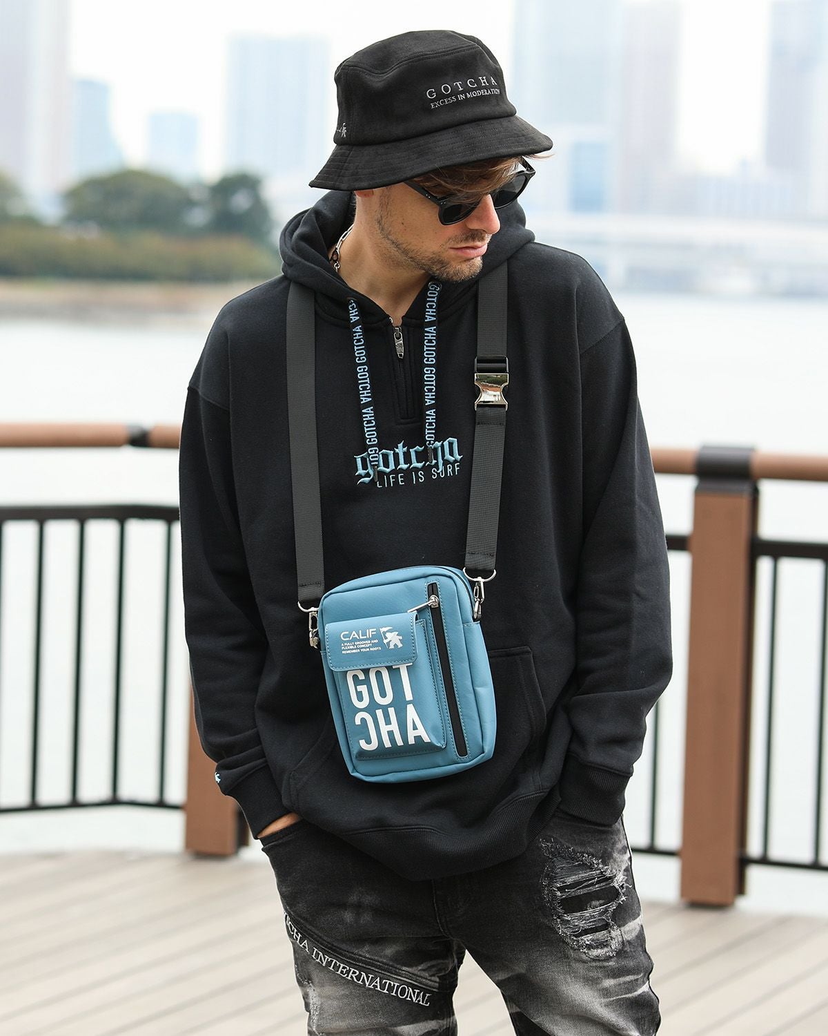 【完売品】HERG1 エルグワン ダークグレー バケットハット　フリー 完売品】HERG1 エルグワン ダークグレー バケットハット フリー 【公式