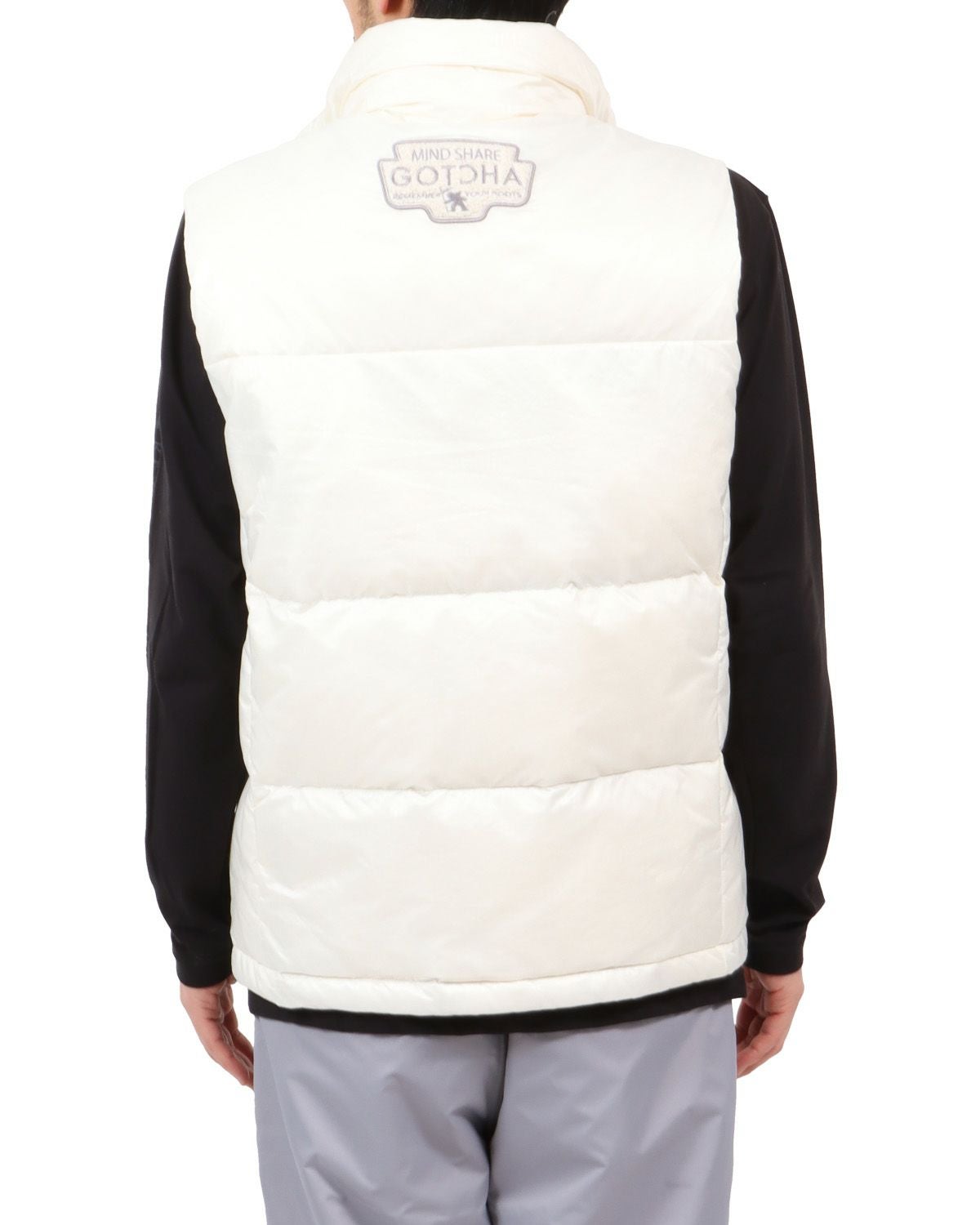 オフホワイト：180cm67kg(Lサイズ着用)