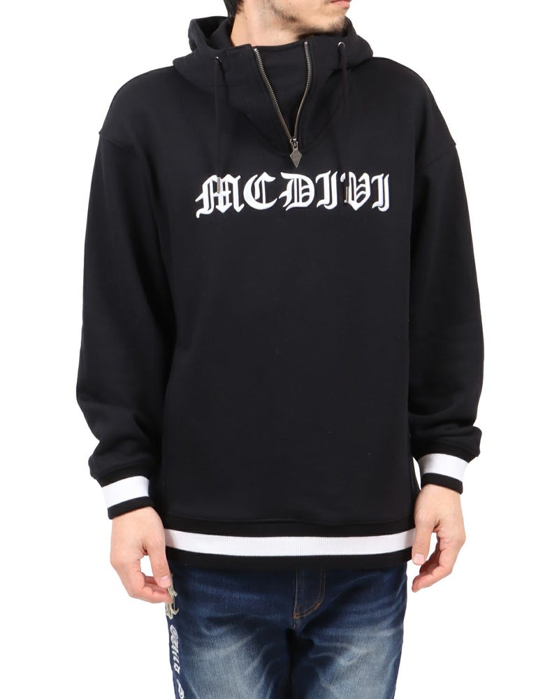 ブラック：180cm67kg(Lサイズ着用)