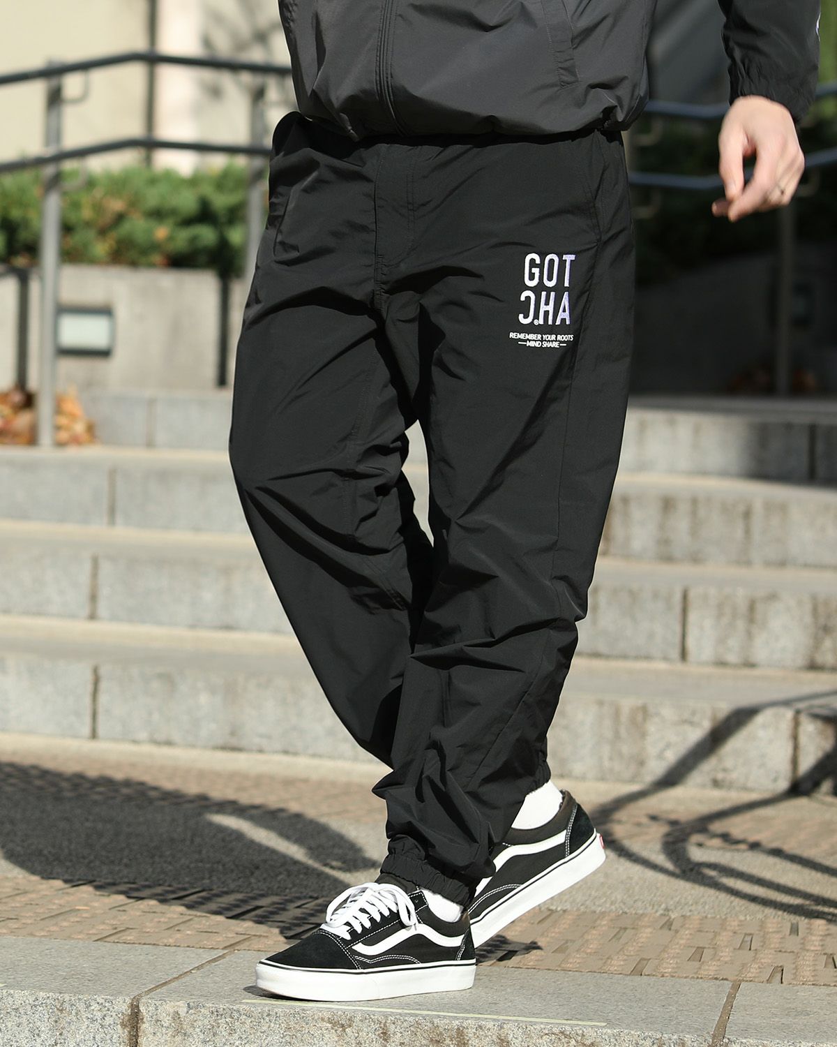 gene par YUKIOMISHIBA パンツ 2点セット GACKT GOTCHA] 撥水 セットアップ イージーパンツ | PEET ONLINE STORE