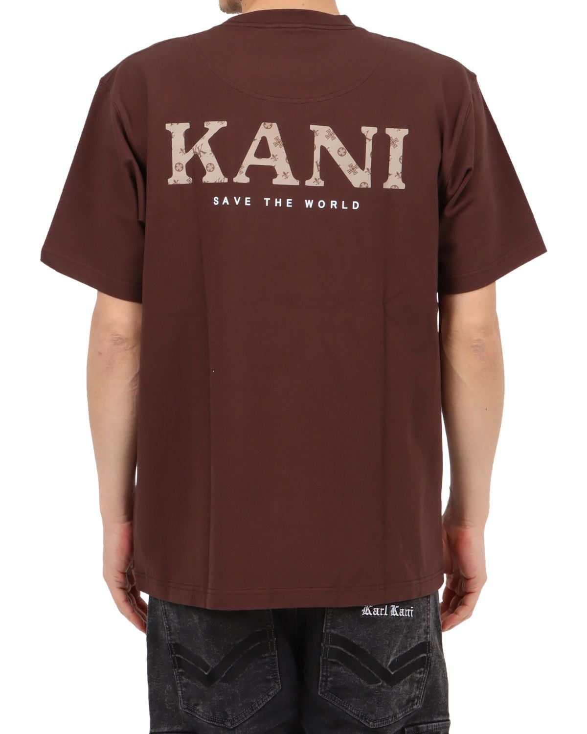 チョコレート：180cm67kg(Lサイズ着用)