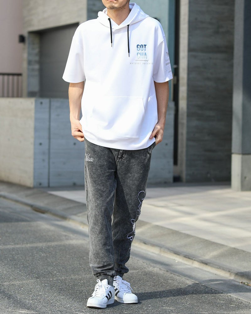 ホワイト：180cm67kg(Lサイズ着用)