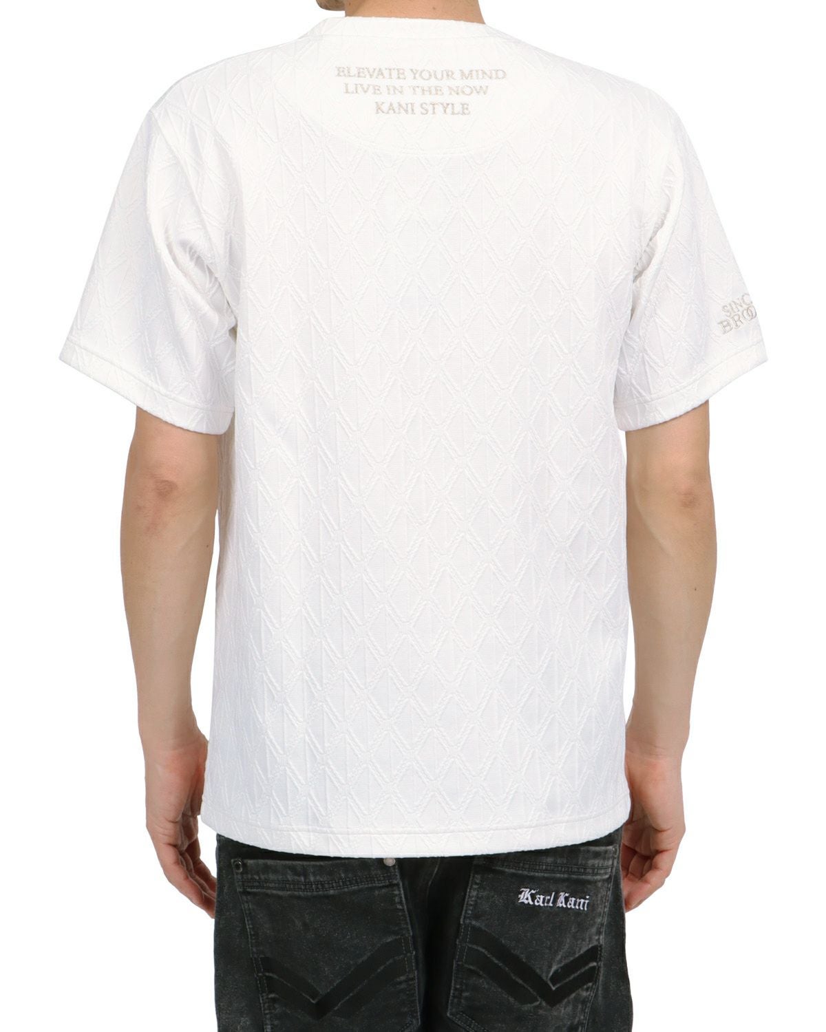 ホワイト：180cm67kg(Lサイズ着用)