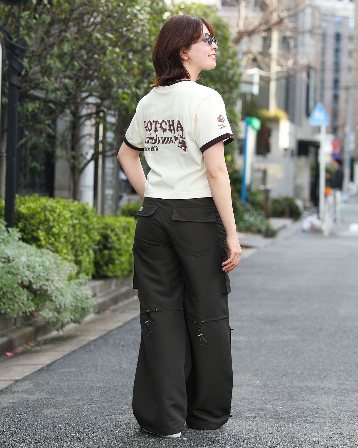 チャコール:157cm(Mサイズ着用)