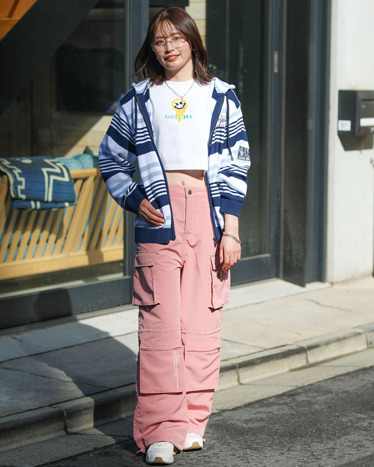 ネイビー：161cm(Sサイズ着用)