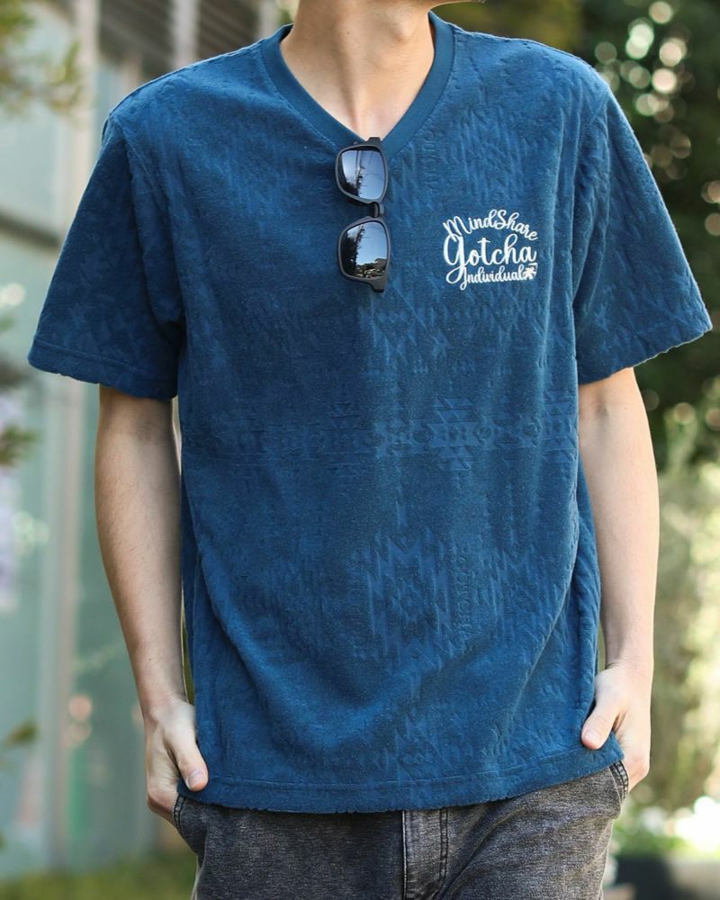【50%オフ】 新品 PGG TEVBRID ジャガード Tシャツ サイズ２ GOTCHA] オルテガ ジャカード パイル Vネック Tシャツ | PEET ONLINE STORE