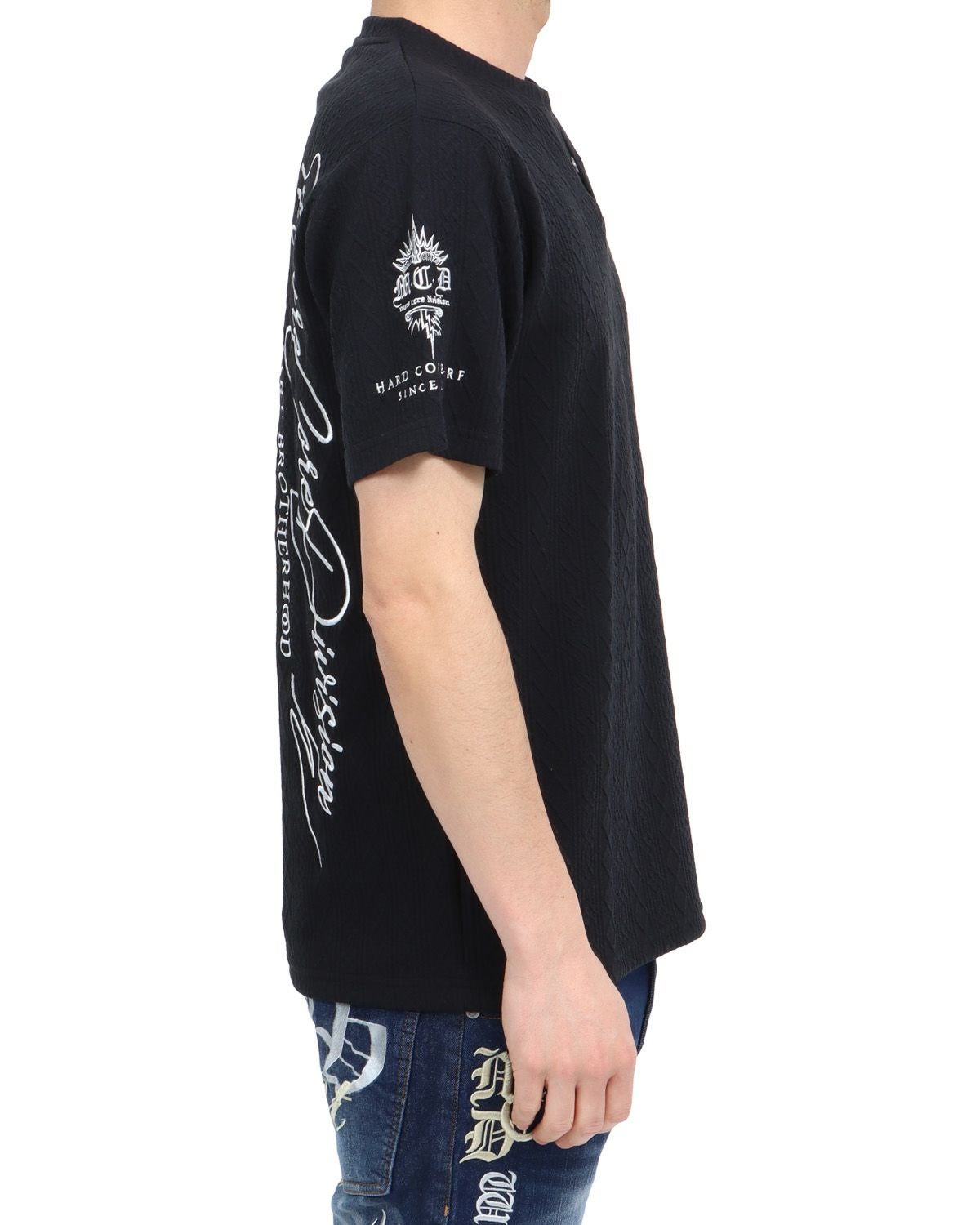 ブラック：180cm67kg(Lサイズ着用)