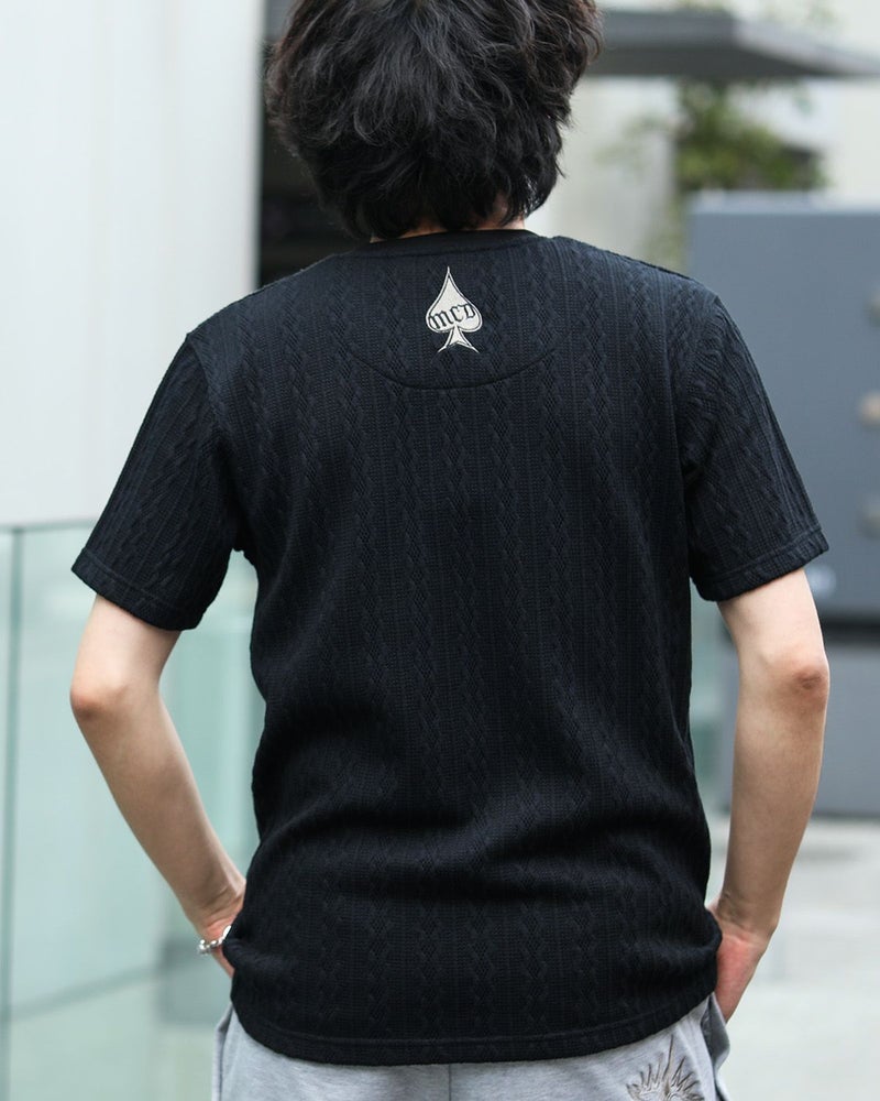 ブラック:173cm/63kg(Lサイズ着用)