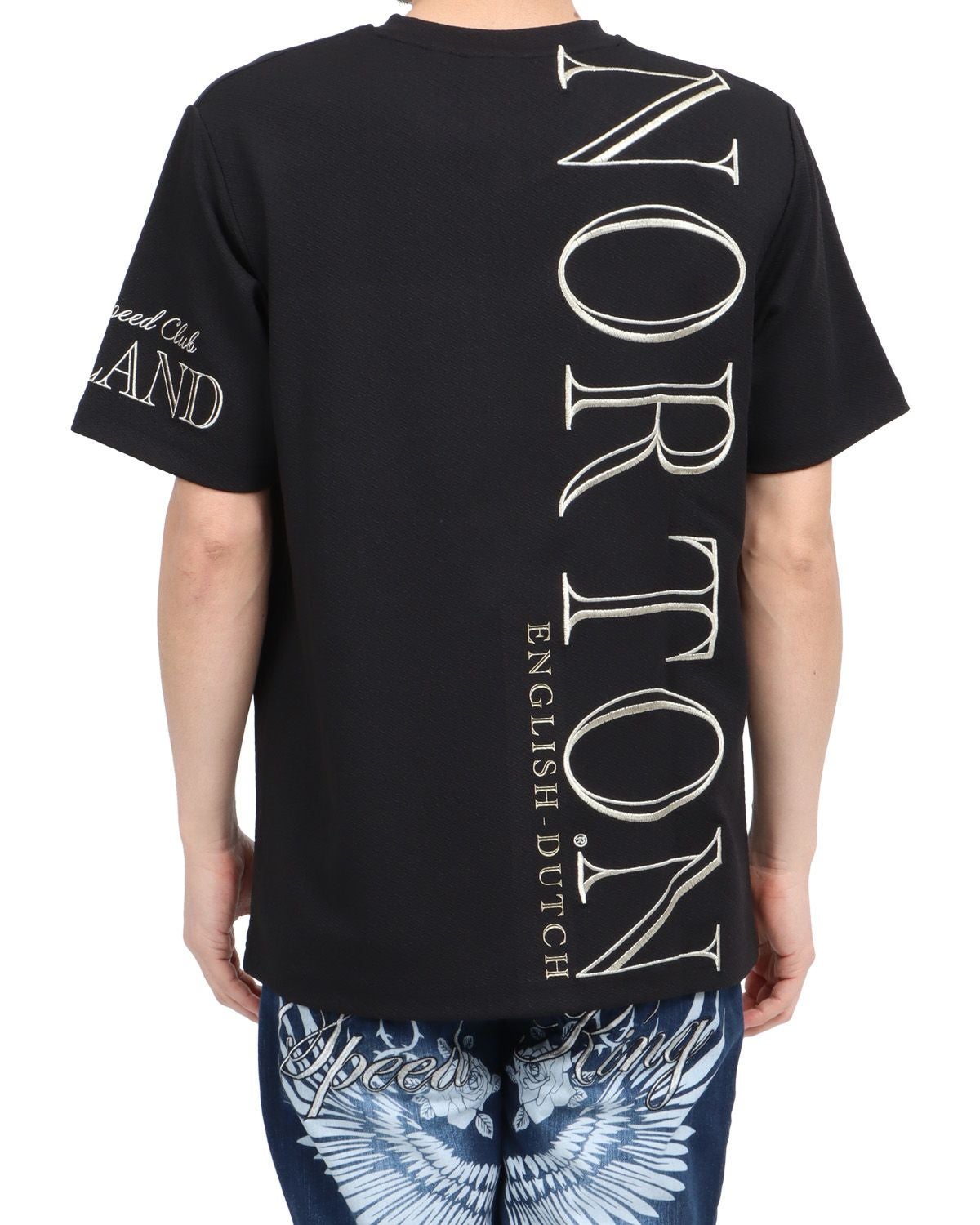 ブラック：180cm67kg(Lサイズ着用)