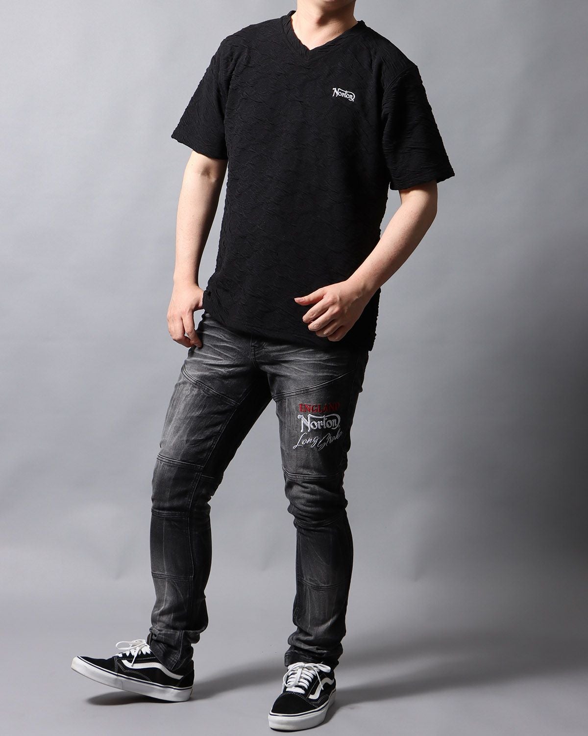 ブラック：178cm/75kg(Lサイズ着用)