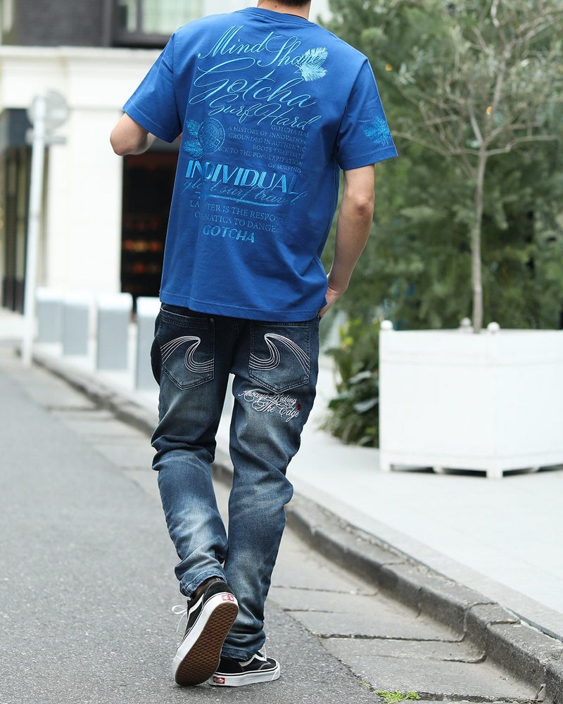 ブルー：180cm67kg(Lサイズ着用)