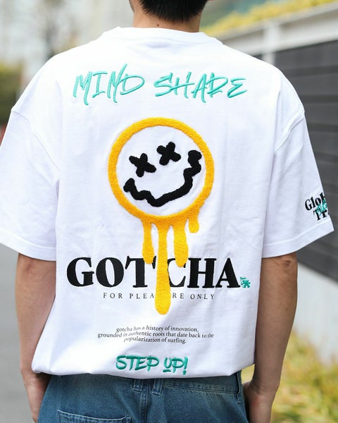 ホワイト：180cm67kg(Lサイズ着用)