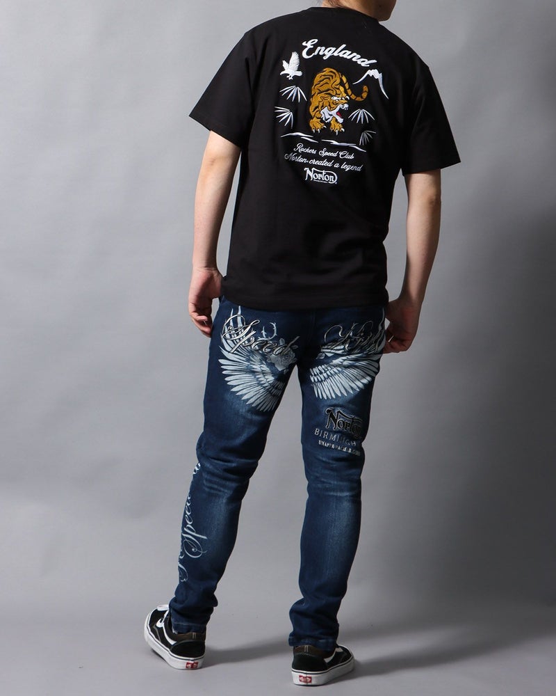 ブラック：178cm/75kg(Lサイズ着用)