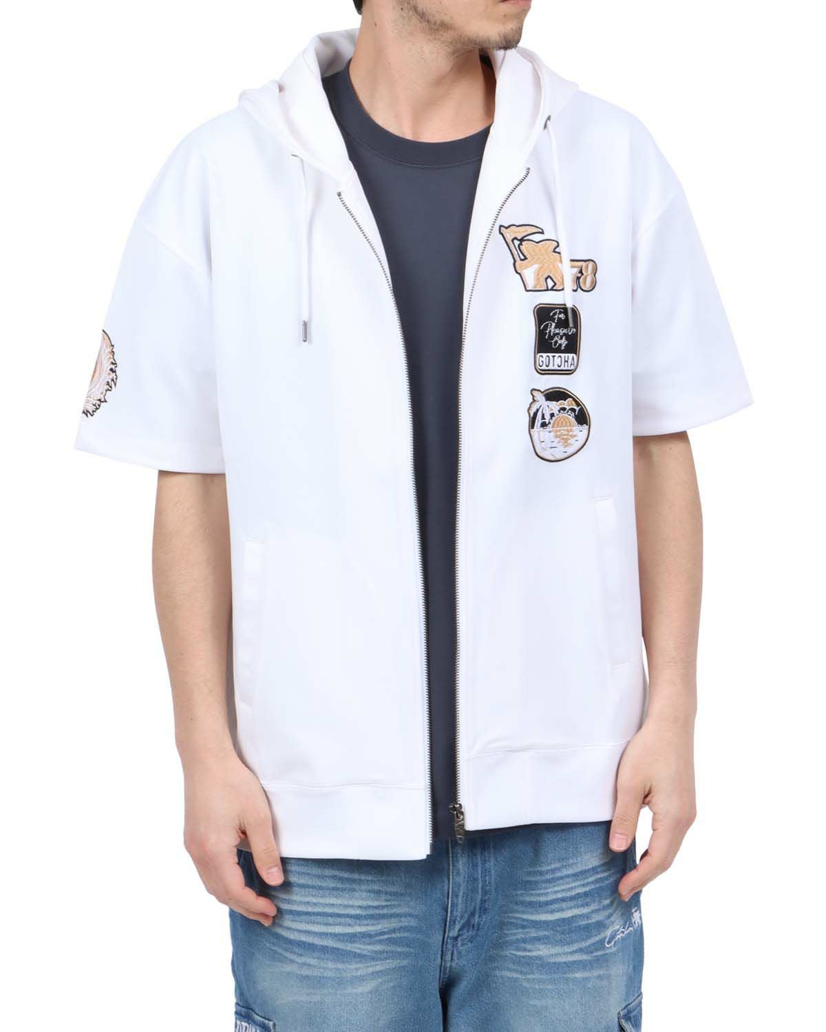 ホワイト：180cm67kg(Lサイズ着用)