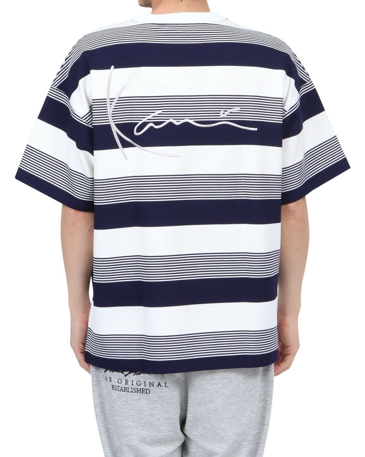 ホワイト：180cm67kg(Lサイズ着用)