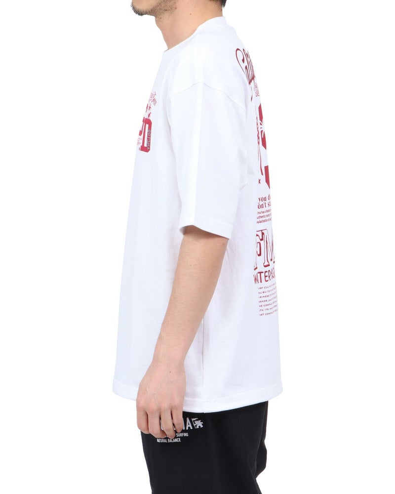 ホワイト：180cm67kg(Lサイズ着用)