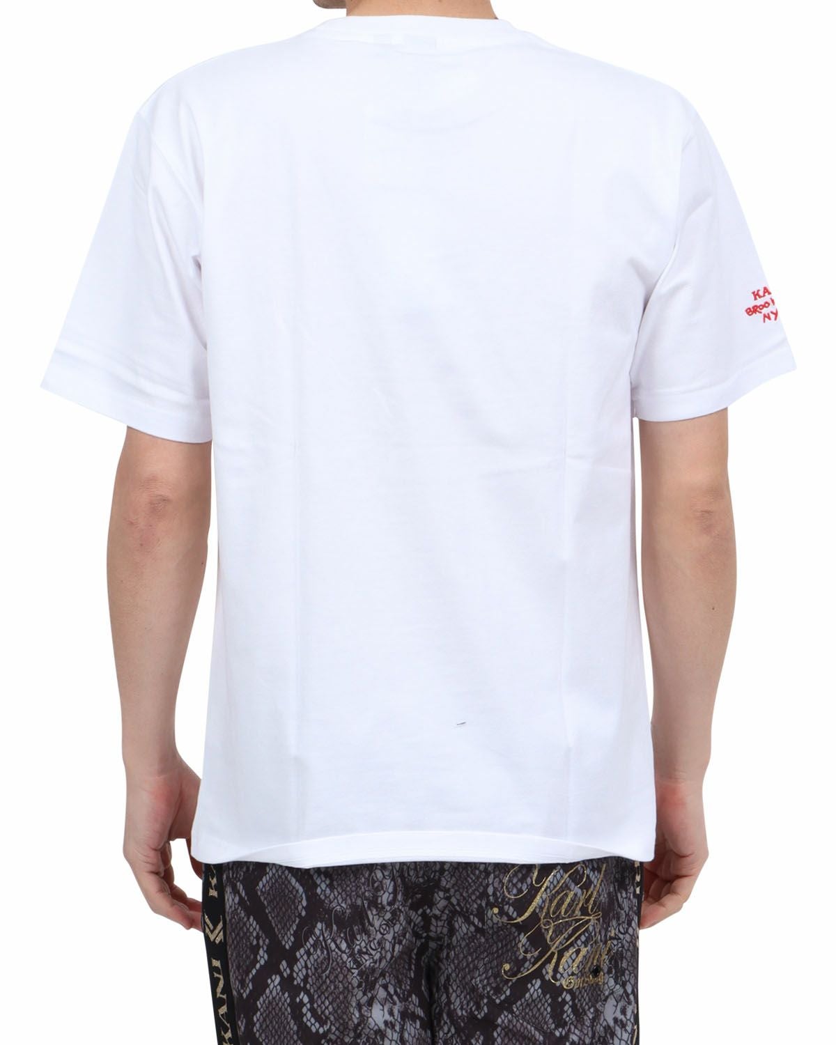 ホワイト：180cm67kg(Lサイズ着用)