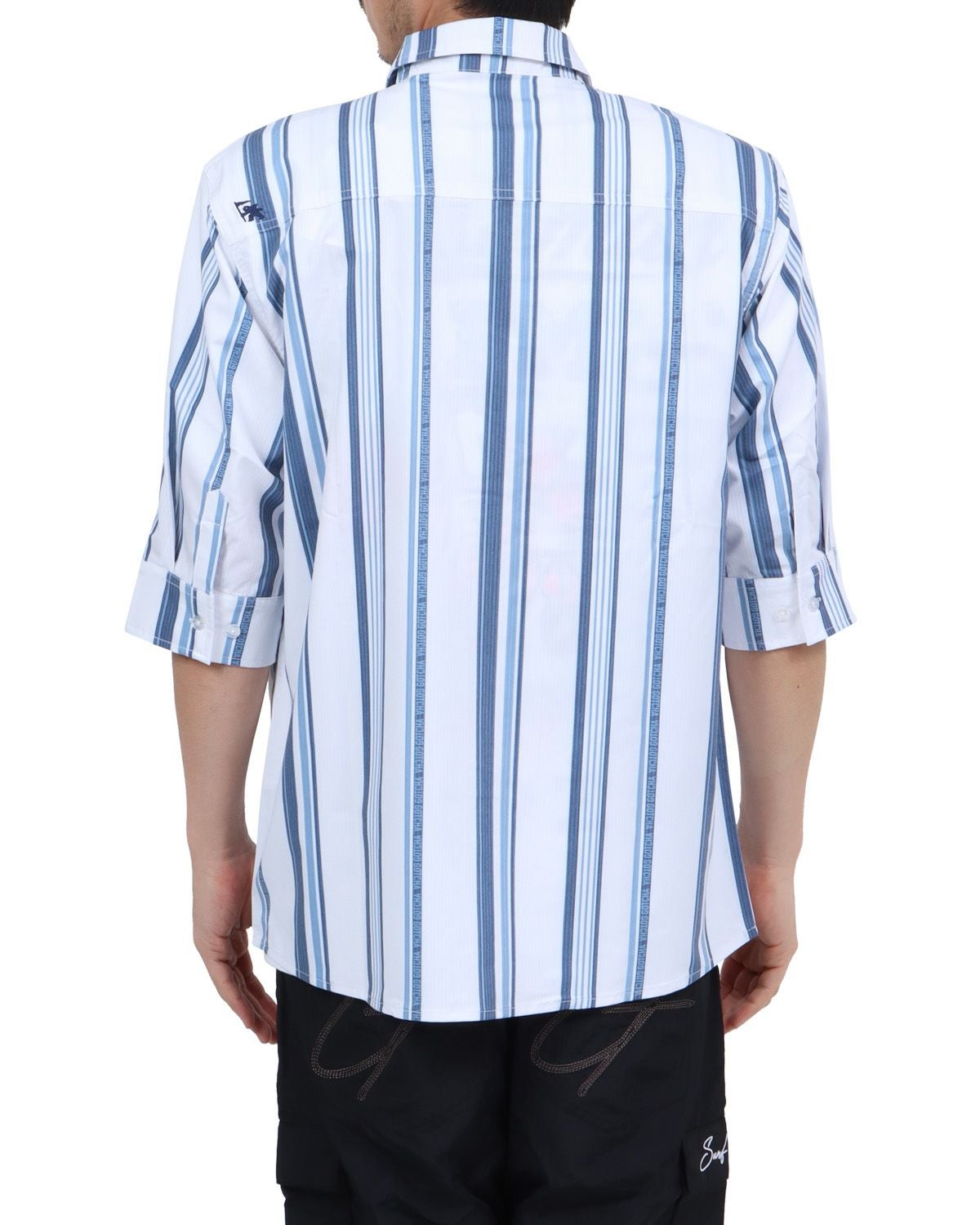 ホワイト：180cm67kg(Lサイズ着用)