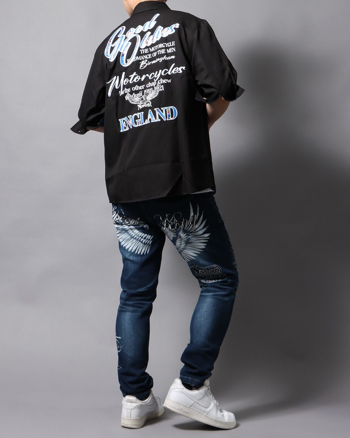 ブラック：178cm/75kg(Lサイズ着用)