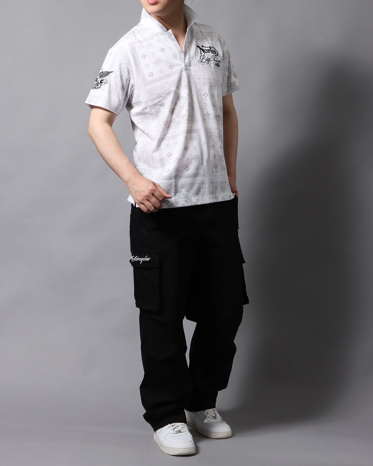 ホワイト：178cm/75kg(Lサイズ着用)