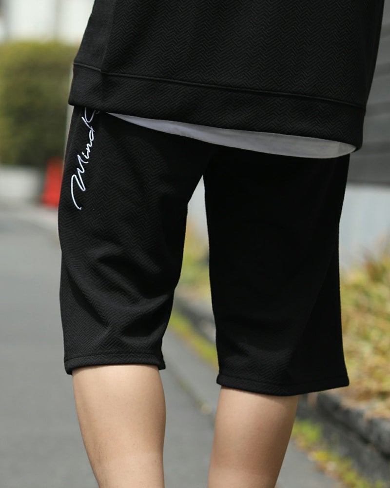 ブラック：168cm55kg(Lサイズ着用)