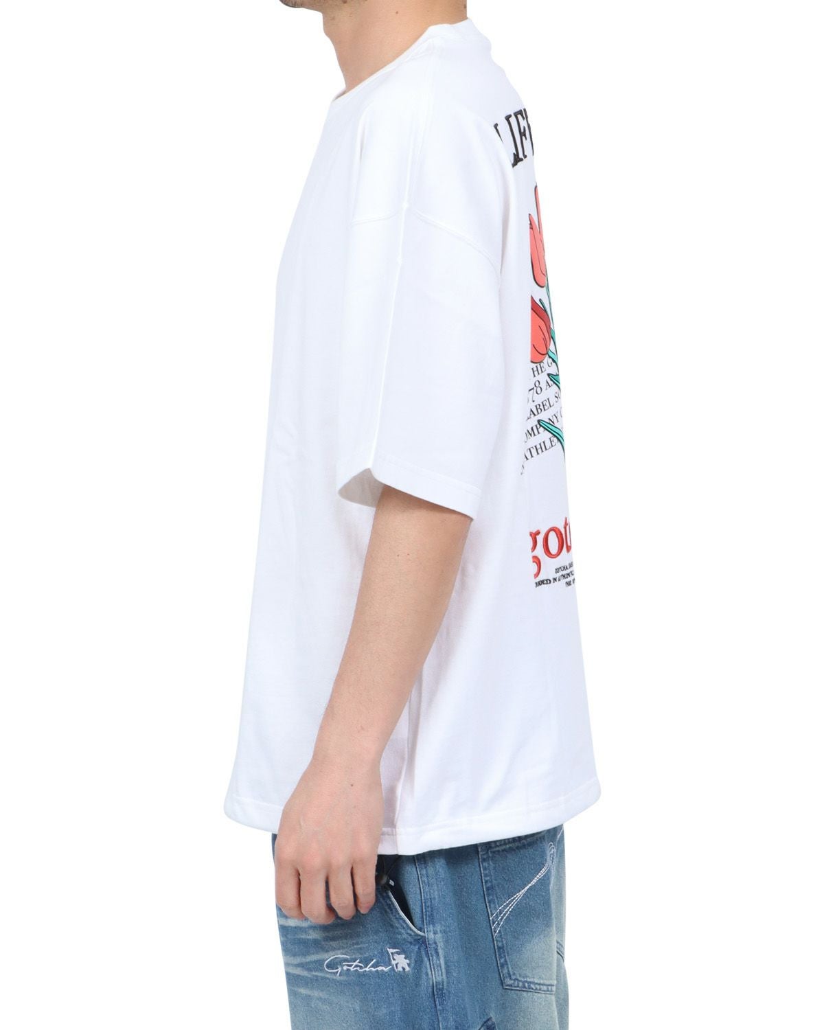 ホワイト：180cm67kg(Lサイズ着用)