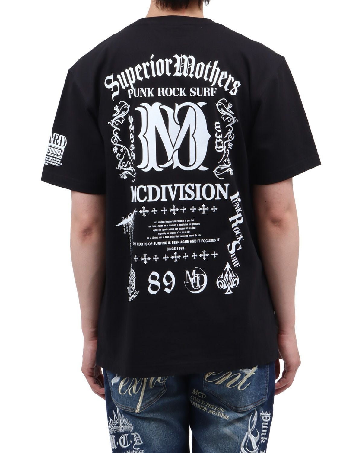 ブラック：174cm62kg(Lサイズ着用)