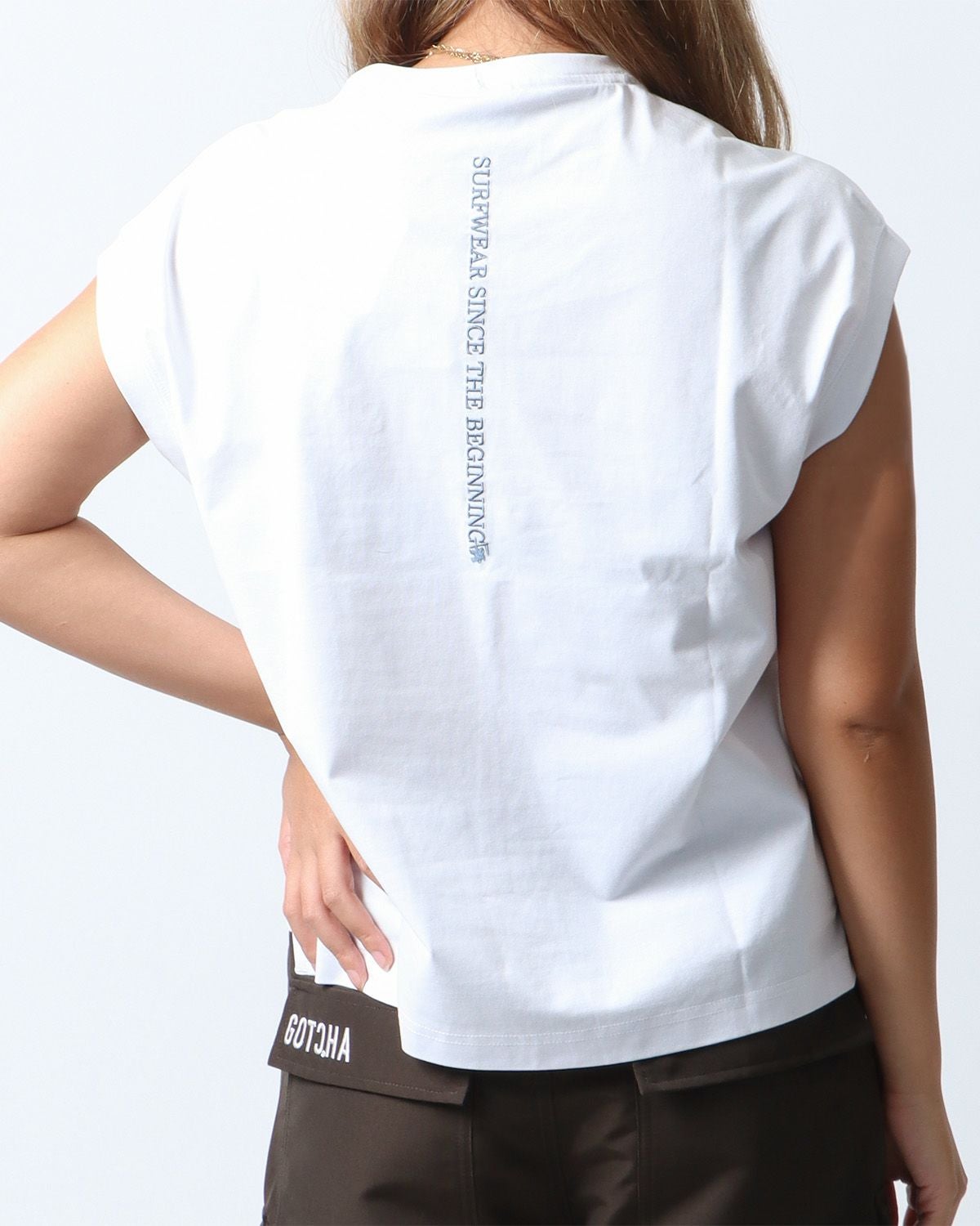 ホワイト：167cm(Lサイズ着用)