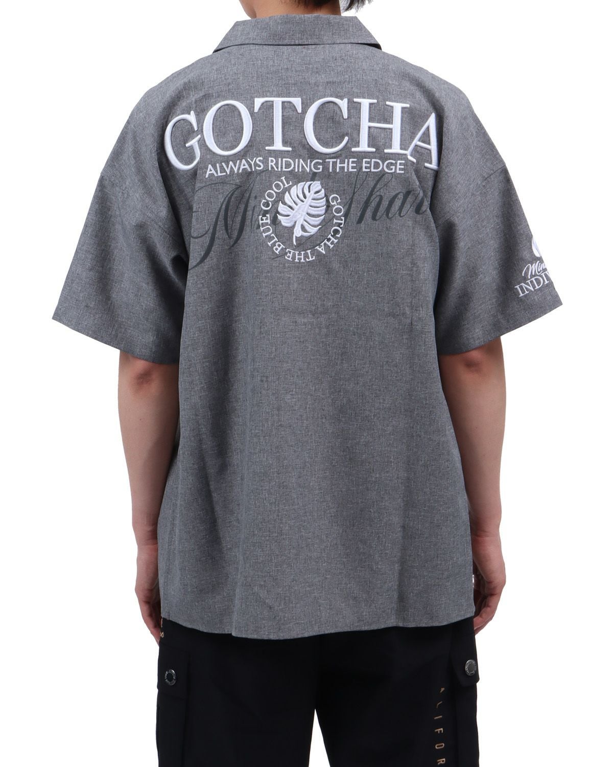 チャコール：174cm62kg(Lサイズ着用)