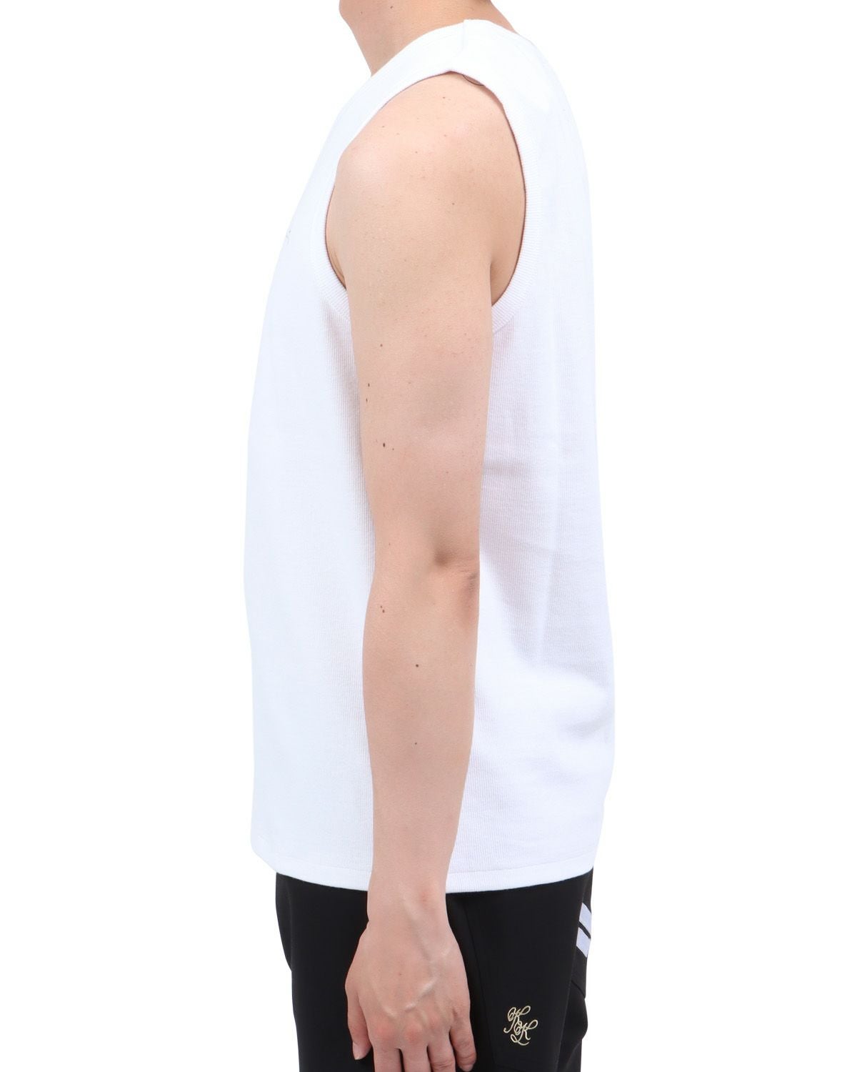 ホワイト：174cm62kg(Lサイズ着用)