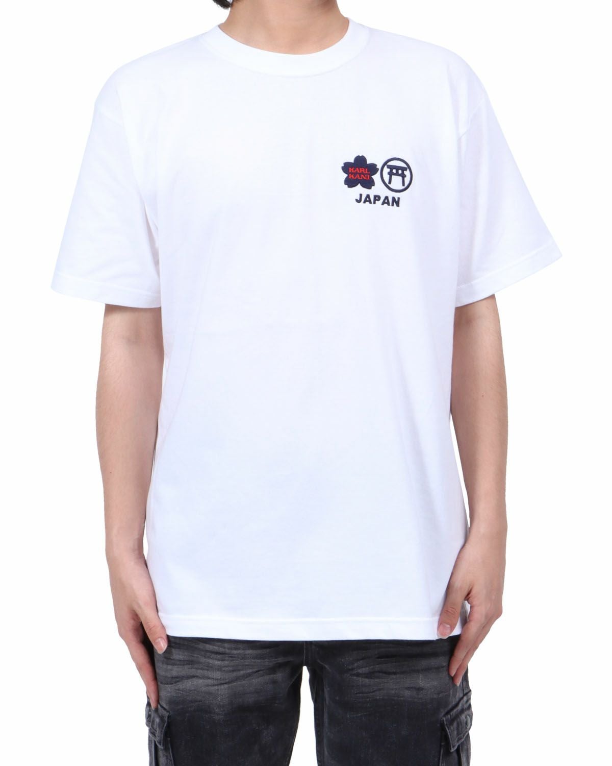 ホワイト：173cm60kg(Lサイズ着用)