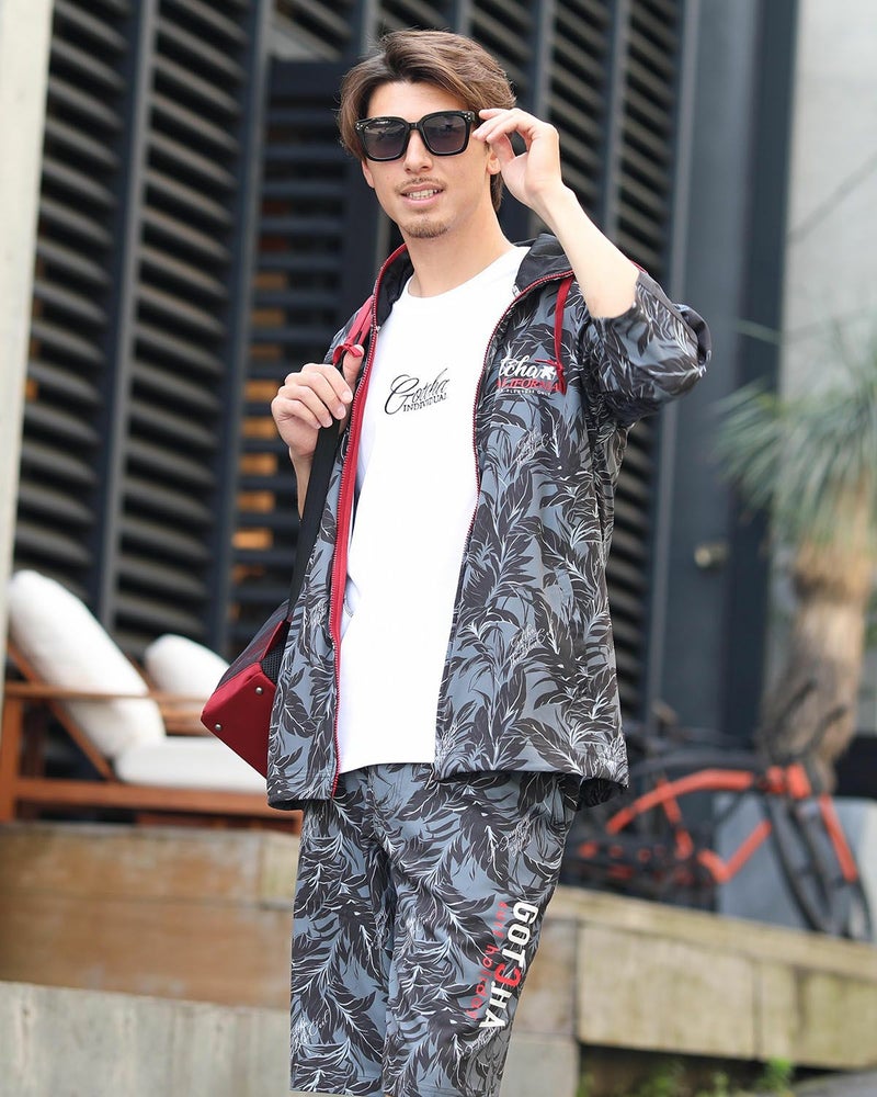 ブラック：180cm70kg(Lサイズ着用)