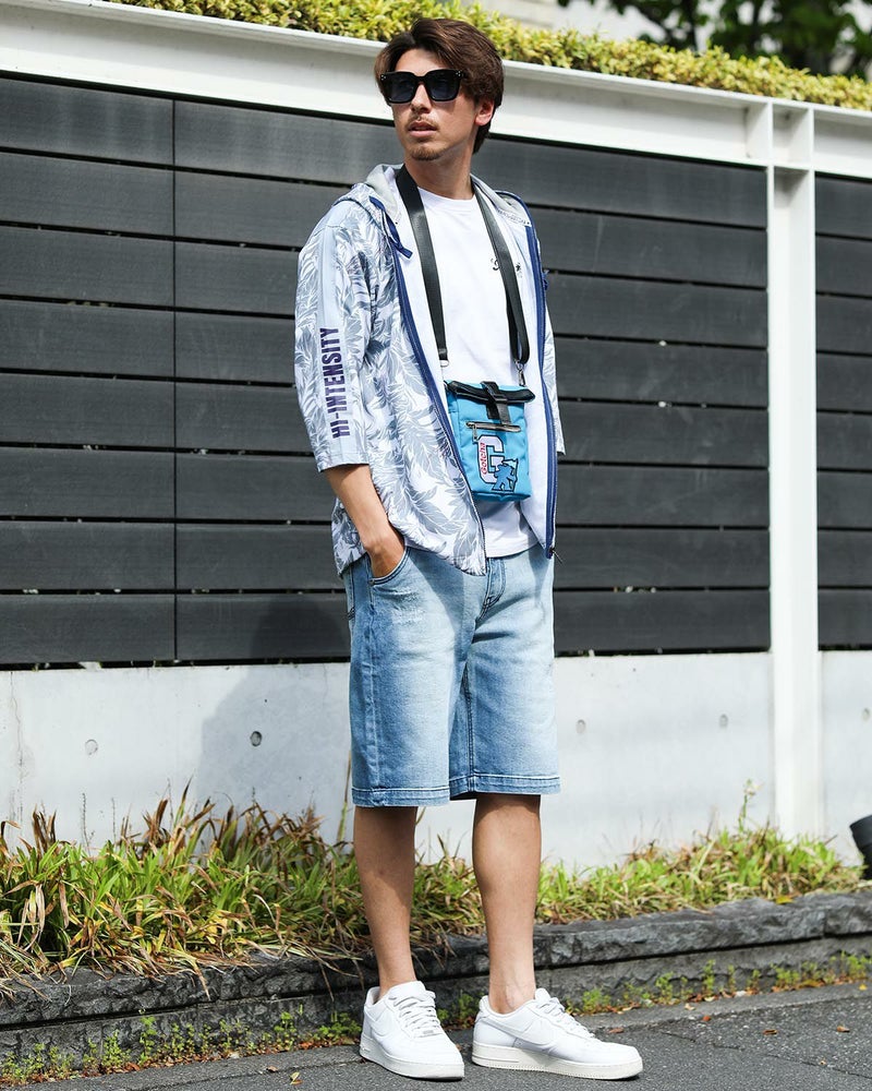 ホワイト：180cm70kg(Lサイズ着用)